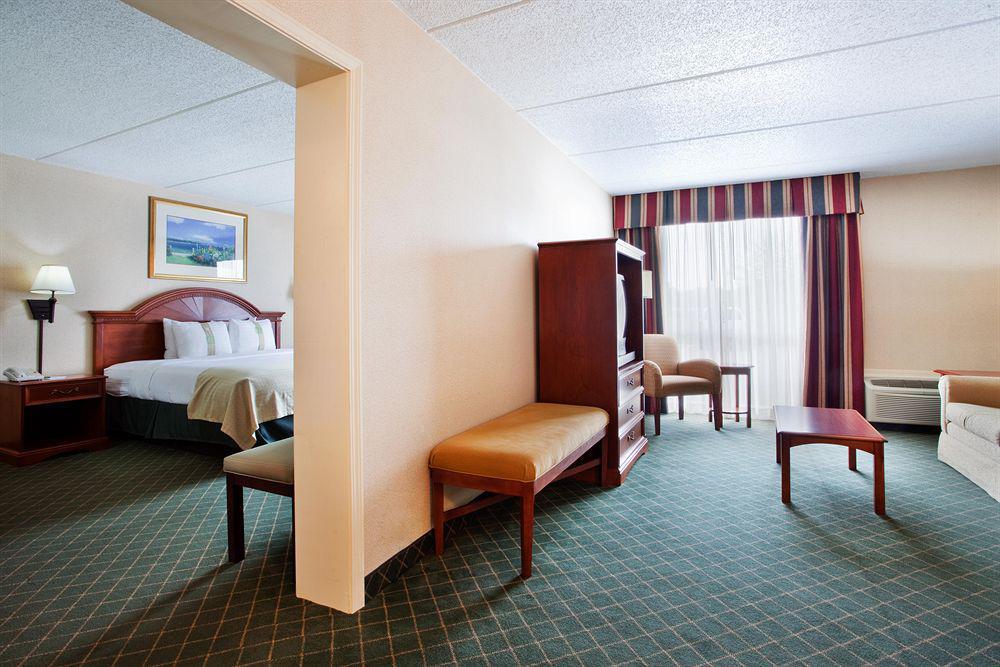 Fairbridge Inn And Suites White Δωμάτιο φωτογραφία